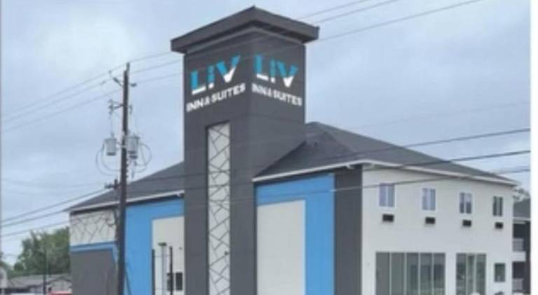 LiV Inn & Suites Houston