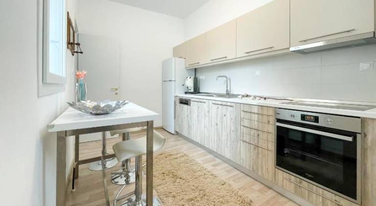 Fully equipped wonderful apartment | Next to Church of the Holy Apostles | Suitable for remote work | Dogs allowed — photo 2
