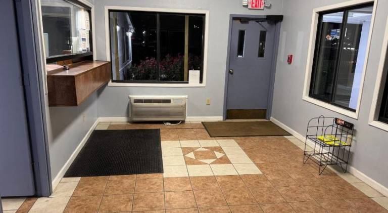 Budgetel Inn & Suites — photo 5