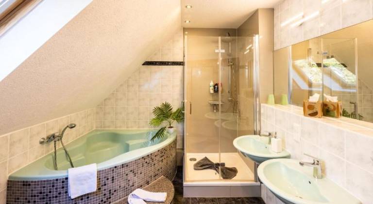 Rental apartment with 2 rooms for 6 persons — photo 2