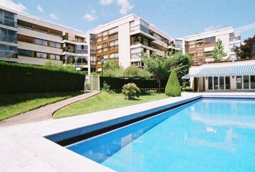 Appartement  La Celle-Saint-Cloud