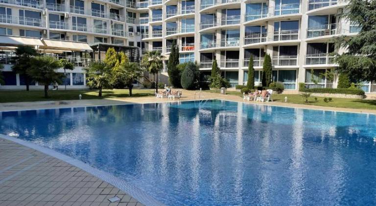 Holiday apartment with pool | Close to the beach | Pets allowed in Burgas