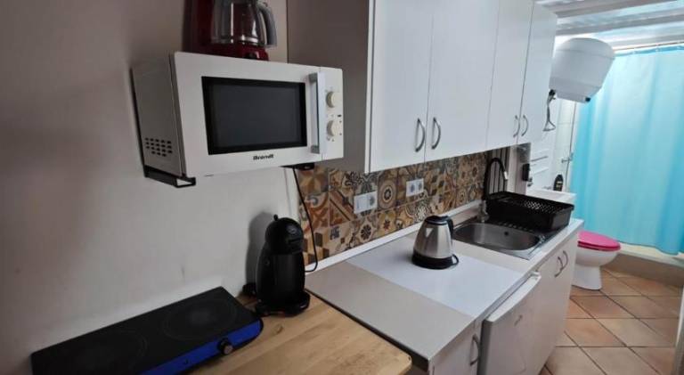 Apartment with terrace — photo 3
