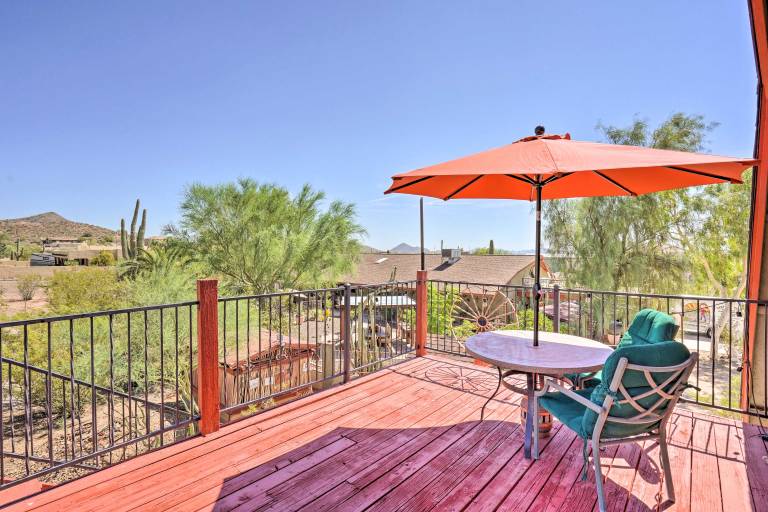 Unwind Poolside! Dreamy Desert Oasis in Phoenix — photo 2
