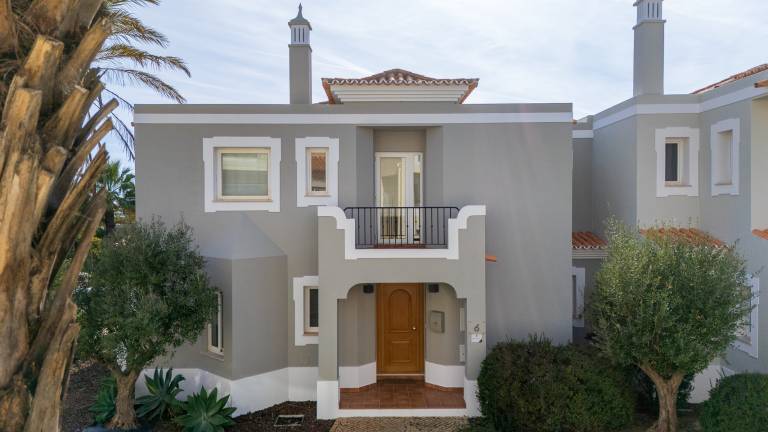 Barra Prime V4 Duplex Quinta do Lago Sal