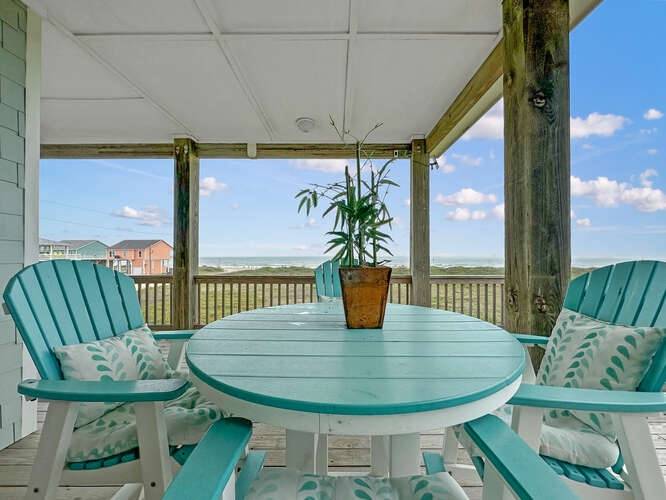 House with grill & yard | Beach view — photo 2