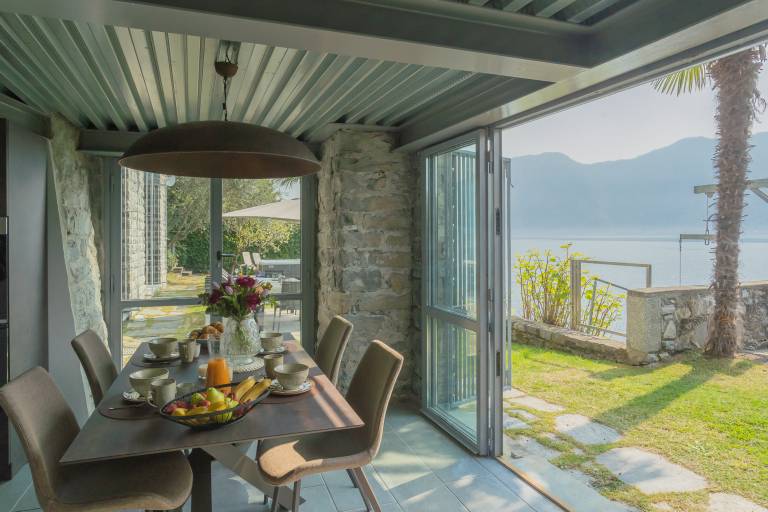 Villa with terrace, hot tub & yard | Panoramic view — photo 3