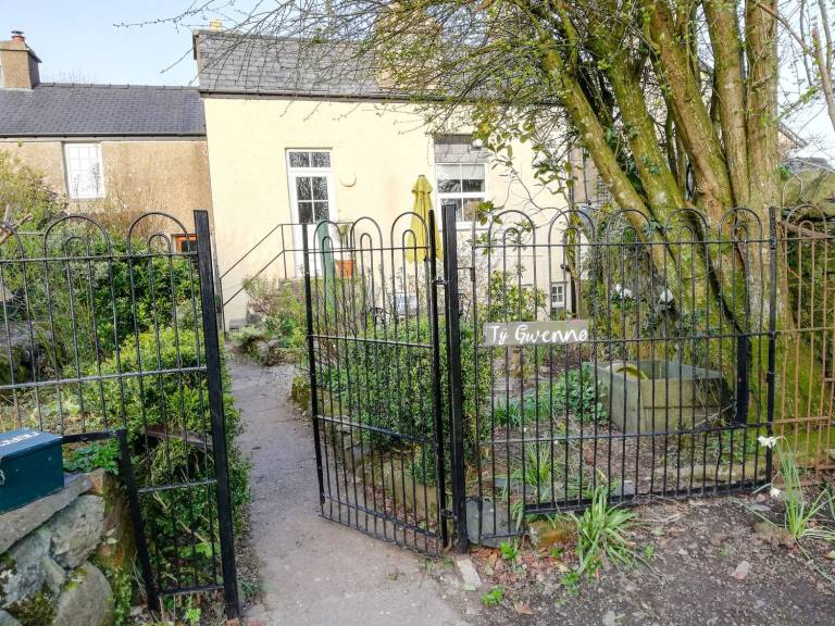 Cottage Criccieth