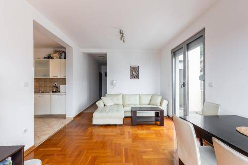Apartma Buljarica Beach