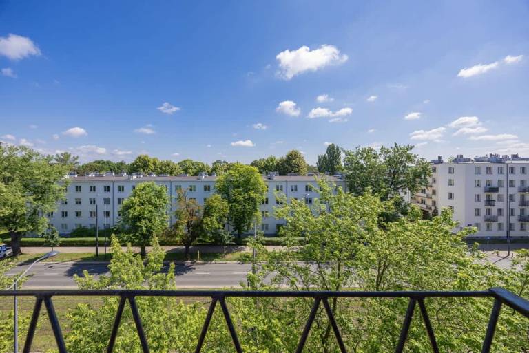Popie uszki 13 Elegant Apartment Netflix — photo 4