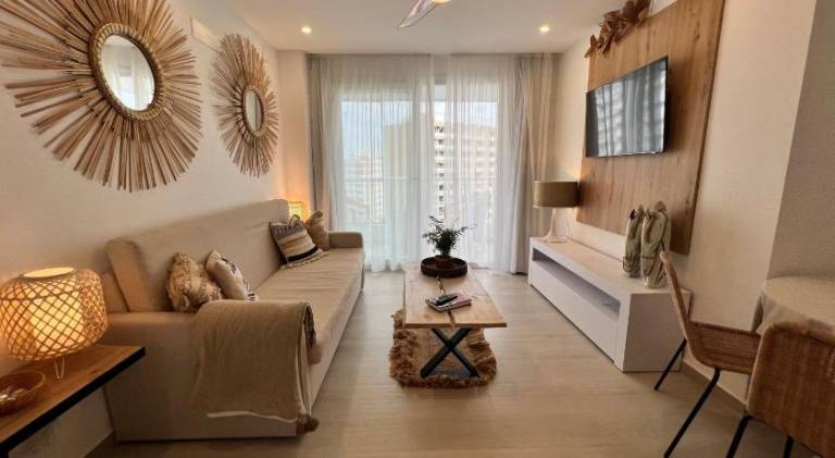 Apartment with private pool, terrace & garden in Torremolinos