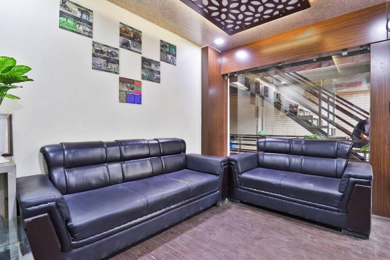 Daksh Hotel & Restaurant — photo 3