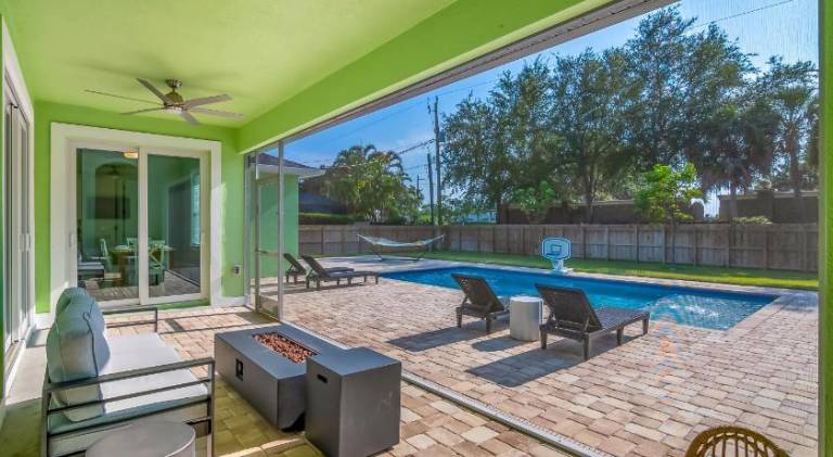 Vacation home with pool | Pets are welcome — photo 5