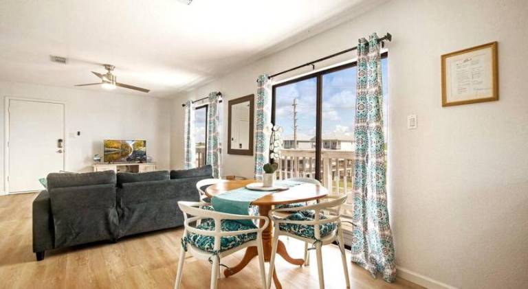 Holiday apartment with 2 rooms for 6 persons — photo 3