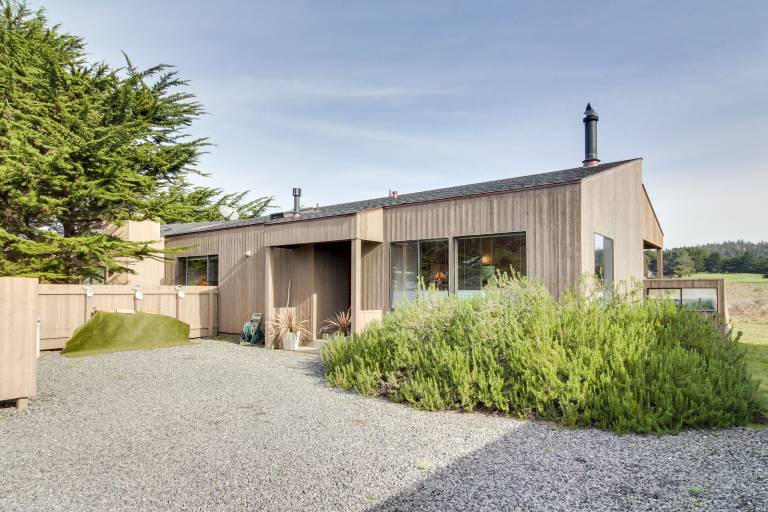 House  Gualala