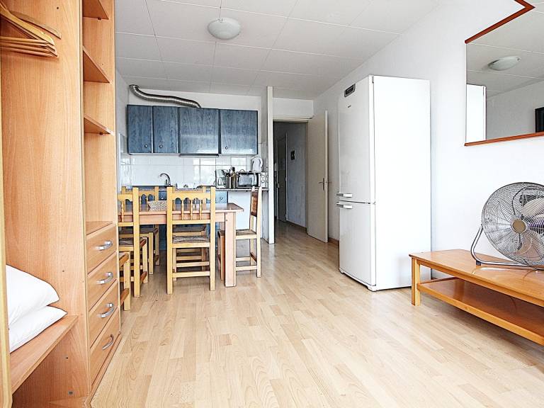 Holiday apartment with 2 rooms for 6 persons — photo 4