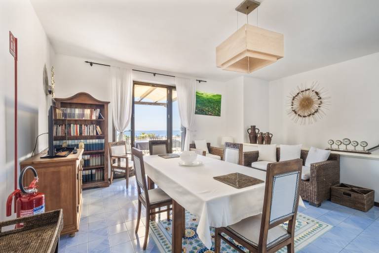 Apartment 'Cala D'Aspide - Apt 3' with Sea View, Wi-Fi and Air Conditioning — photo 3