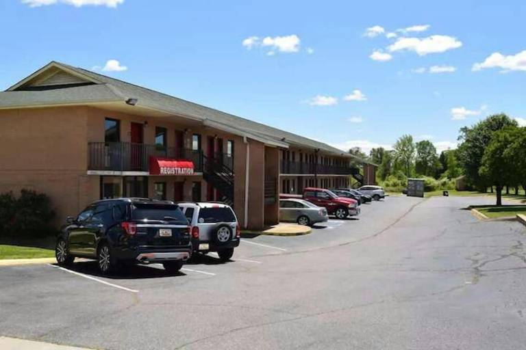 OYO Hotel Richburg SC I-77 — photo 4