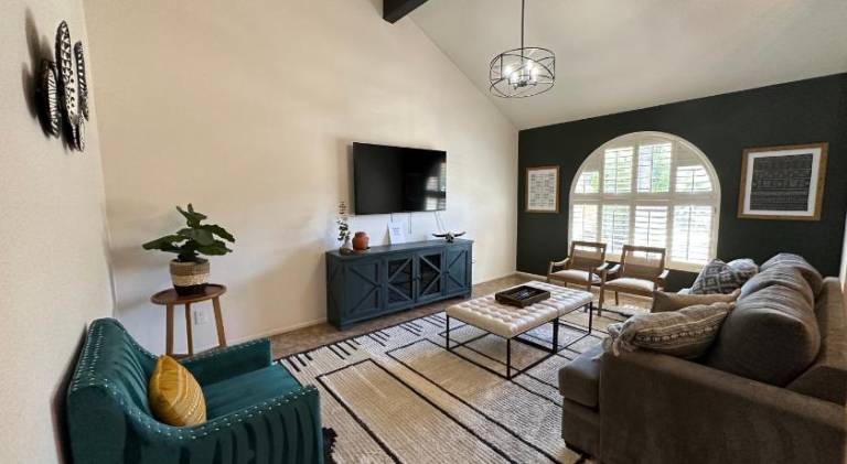 Vacation home with pool & jacuzzi | Pets allowed — photo 3