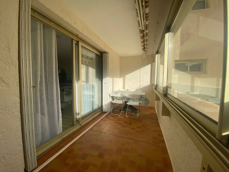 Holiday apartment with pool — photo 4