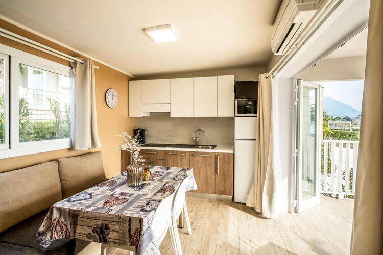 Holiday apartment with pool, terrace & yard | Sea view — photo 4