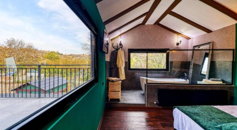 Chalet with pool | Pets are welcome — photo 4
