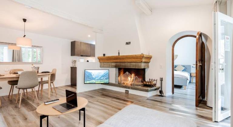 Rental apartment with jacuzzi — photo 2