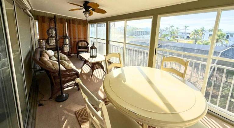 Fort Myers Beach 2 Bedroom 2 Bathroom Home Duplex — photo 2