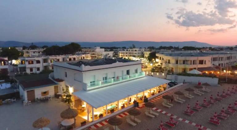 Albergo Diomedee Rooms on the Beach — photo 3