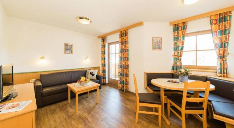 Serviced apartment with garden, jacuzzi & BBQ — photo 4