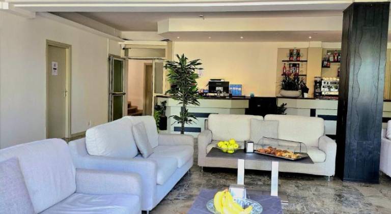 Hotel Helios Beach — photo 2