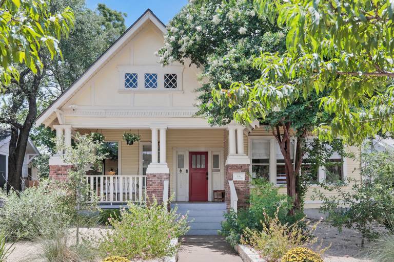 Hus  Central East Austin