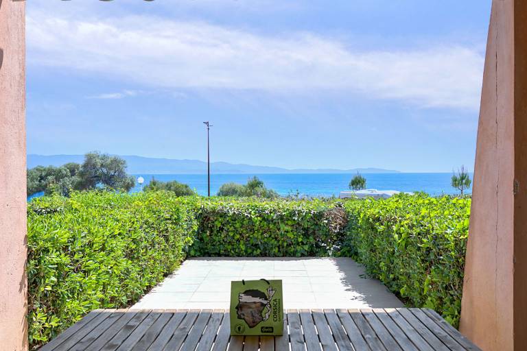 Studio with patio | Sea view | Suitable for remote work — photo 2