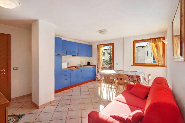 Family-oriented holiday apartment with fast internet, garden & barbecue | Garden view | Dogs allowed — photo 4