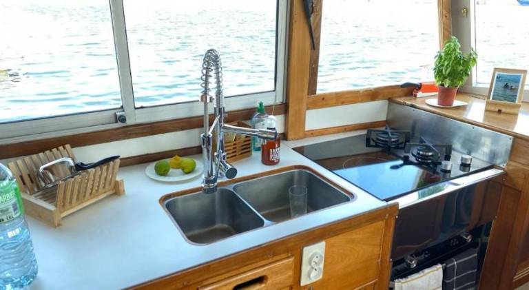 Nuit insolite a bord d un bateau — photo 3