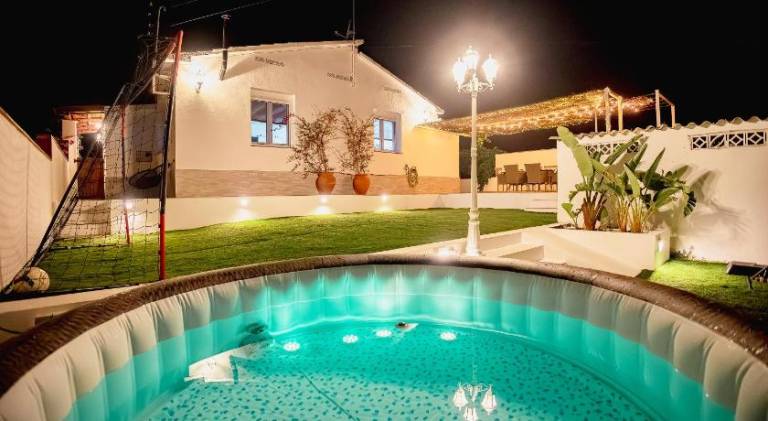Wonderful house with pool & hot tub | Pet-friendly in Santa Susanna