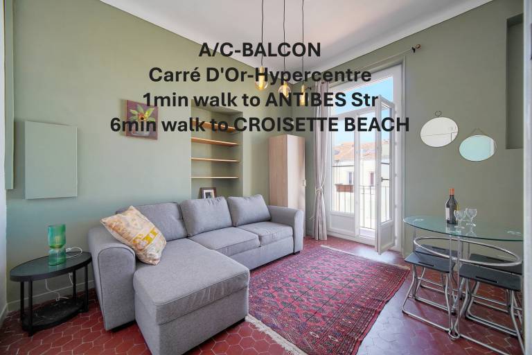 Holiday apartment with yard | City view in Cannes