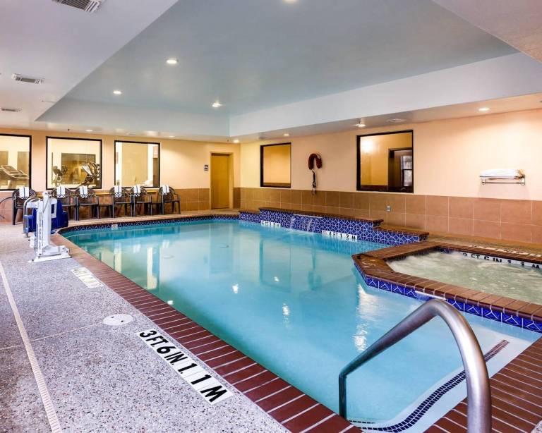 Comfort Suites near NASA - Clear Lake — photo 4