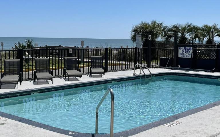 Blue Palmetto Vacation Rentals — photo 3