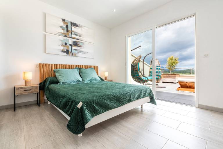 House with terrace, jacuzzi & private pool | Mountain view — photo 4
