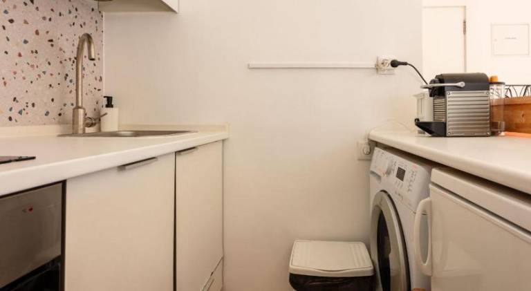 Fully equipped apartment | Close to São Jorge Castle | Pets allowed — photo 4
