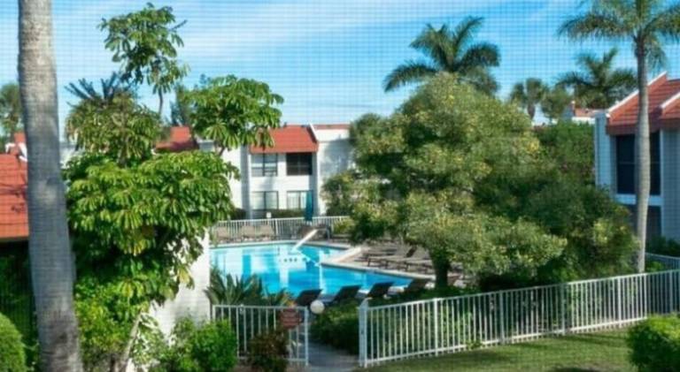 Nice house with pool | Close to the beach | Suitable for remote work | Pets allowed in Bradenton Beach, FL