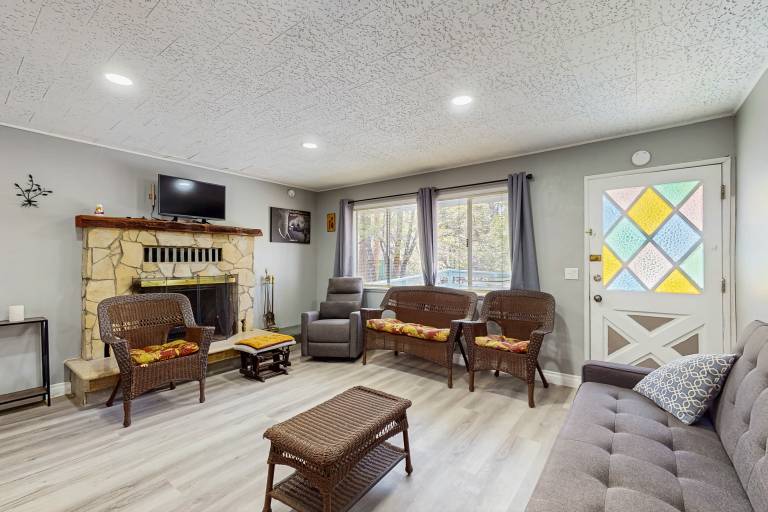 Dog-Friendly Home in Running Springs - Near Hiking in San Bernardino, CA