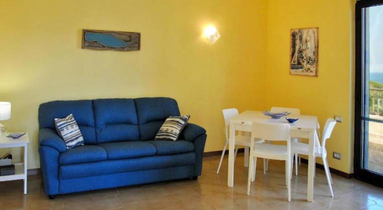 Apartment with 2 rooms for 4 persons — photo 2