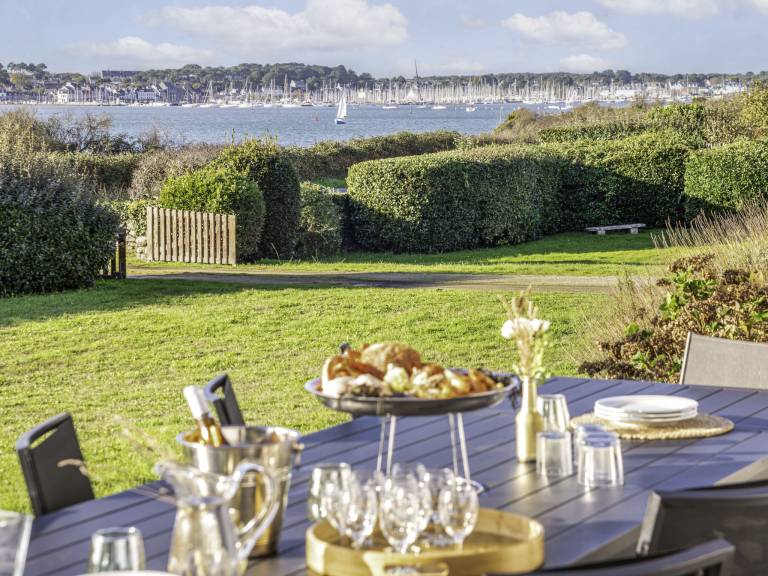Vacation home with terrace, barbecue & garden | Sea view | Perfect for remote work — photo 3
