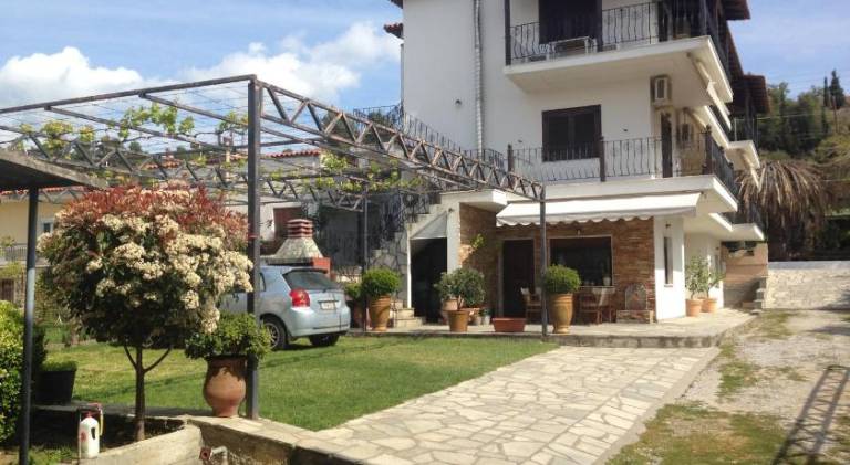 Beautiful holiday apartment with barbecue, patio & garden | Close to the beach | Pets allowed — photo 4