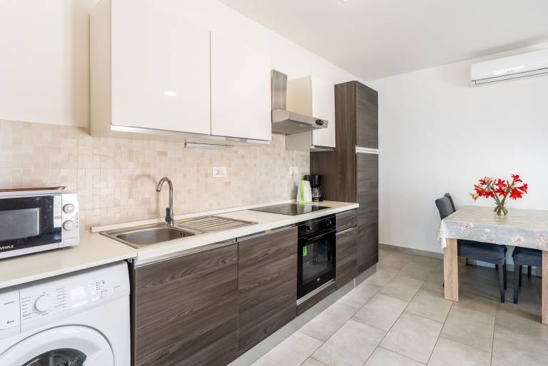 Fully equipped apartment with terrace & barbecue | Sea view | Pet-friendly — photo 3