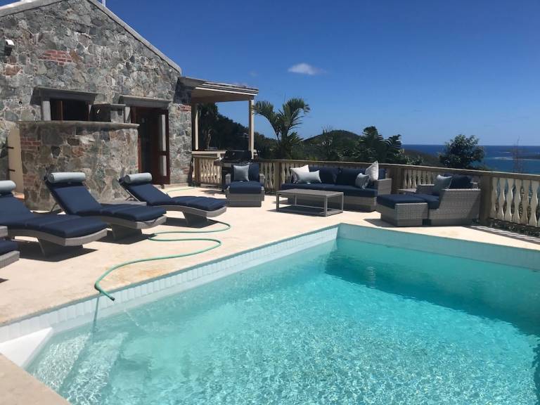 House Coral Bay