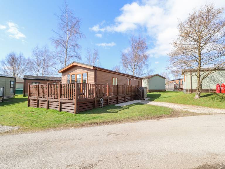 Cottage with jacuzzi, garden & pool | Beach view — photo 2