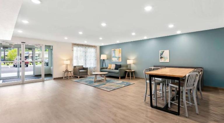 WoodSpring Suites Savannah West Chatham Parkway — photo 3